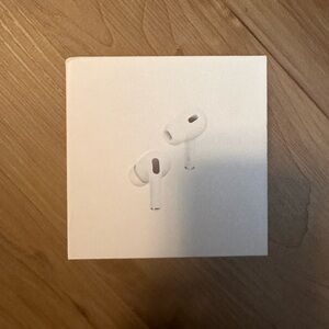 AirPods Pro (2nd generation) with MagSafe Case (USB‑C)